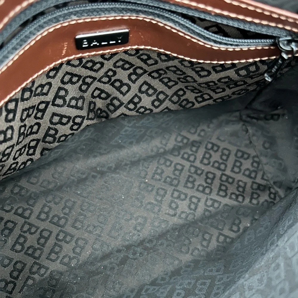 Bally Woven Leather Shoulder Handbag Rich Brown Late 90s/Early 2000s